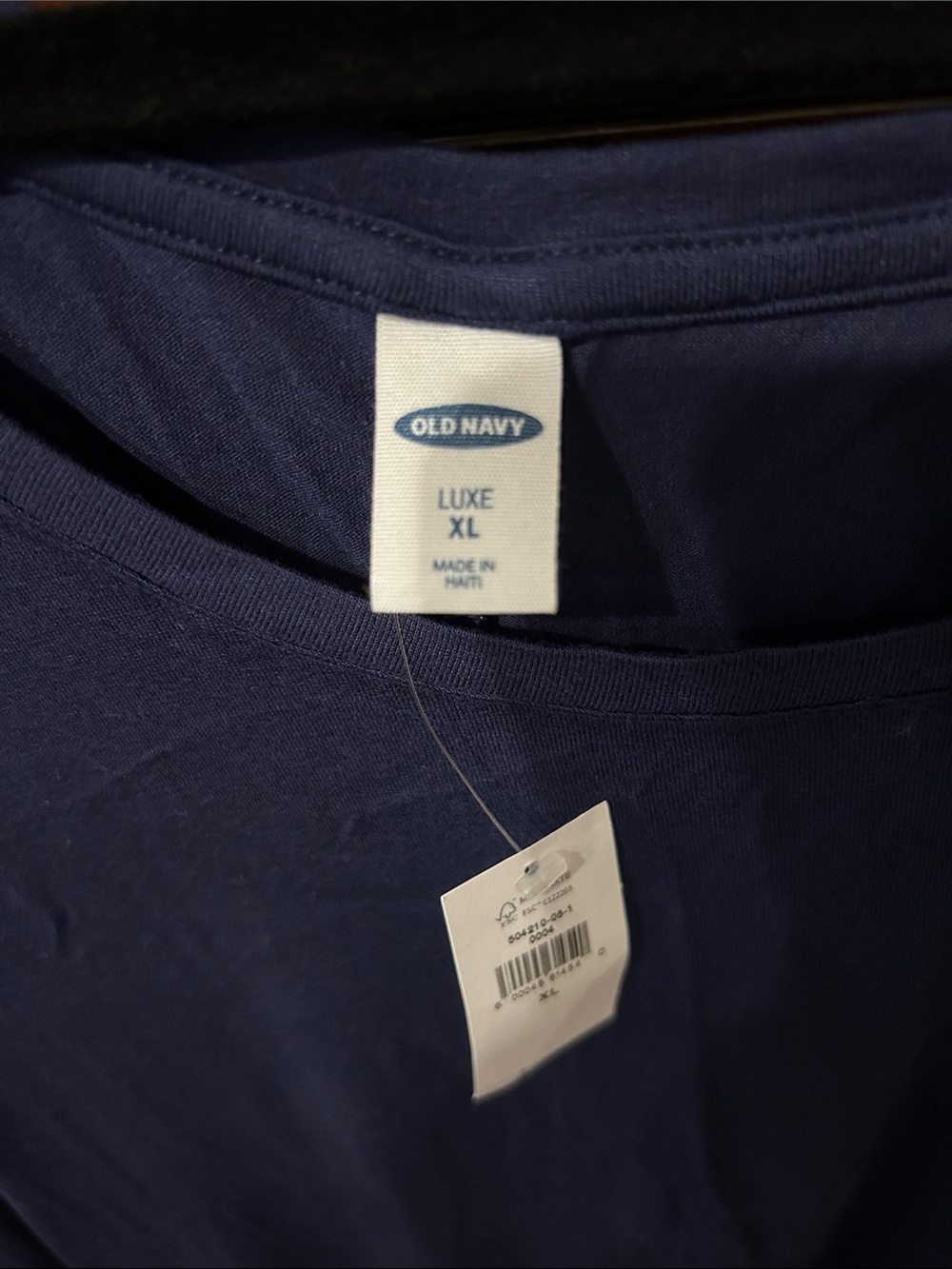 Old navy luxe Sleeveless Scoop Tank - Navy - Picture 2 of 5